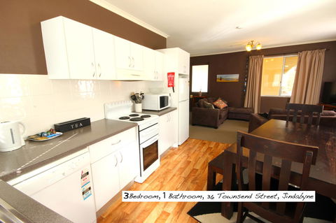 Full Circle Apartments - Click Find 19