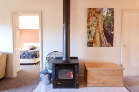 Full Circle Apartments - Click Find 1