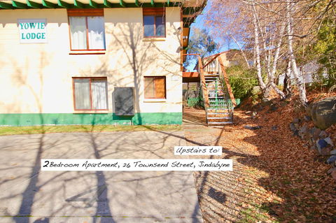 Full Circle Apartments - Click Find 31