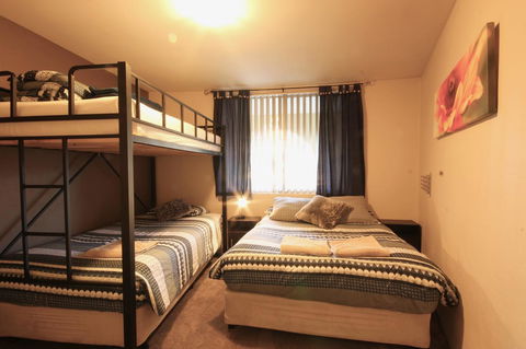 Full Circle Apartments - Click Find 3