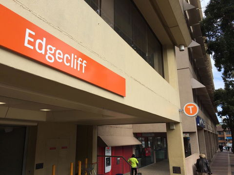Edgecliff Lodge Motel - Lawyer Find 6