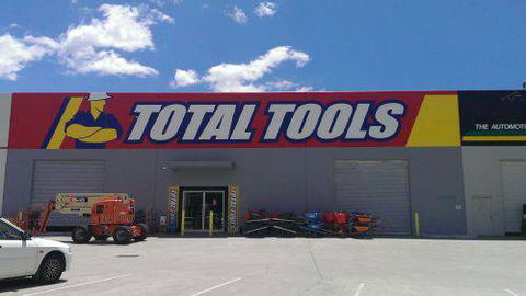 Deluxe Signs - Click Find 1