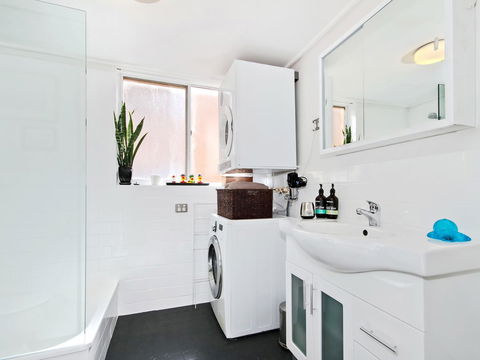 Monaco Court Apartment Adelaide - Click Find 8
