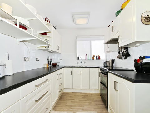 Monaco Court Apartment Adelaide - Click Find 2
