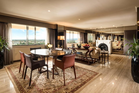 Stamford Plaza Adelaide - Who Is Search 37