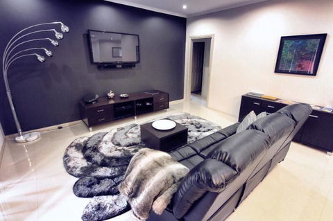 Casavino Luxury Villas - Click Find 0