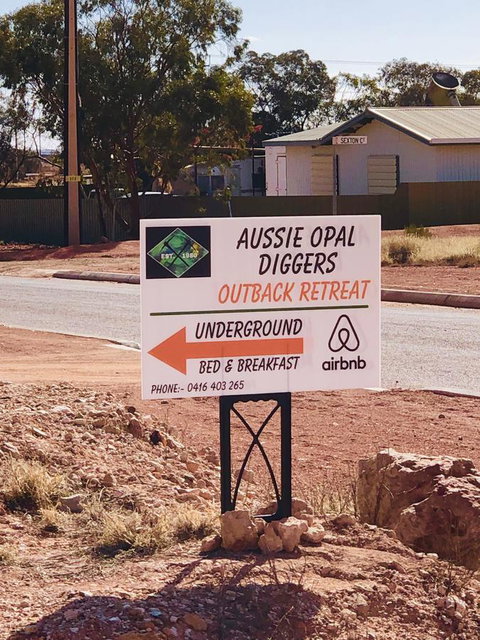 Aussie Opal Diggers Outback Retreat-Undergound - Bet 4u 24