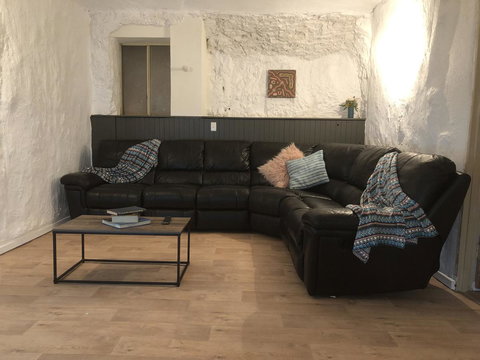 Aussie Opal Diggers Outback Retreat-Undergound - Bet 4u 0