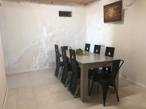 Aussie Opal Diggers Outback Retreat-Undergound - Bet 4u 2