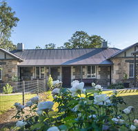 Stoneleigh Cottage Bed and Breakfast - Click Find