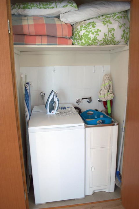 Lazy Days Bed &Breakfast Cottage - Victor Harbor - Click Find 28