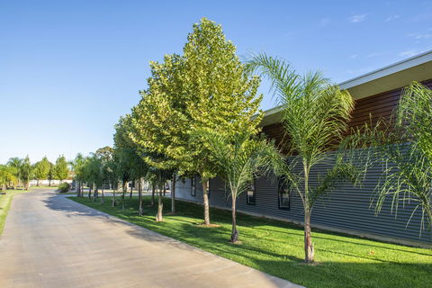 Paringa Resort - Bridge Guide 16