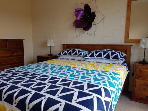 Marion Bay Holiday Villas - Click Find 13