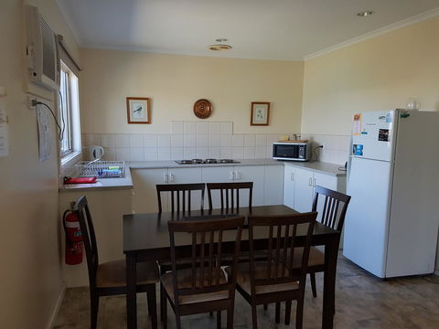 Marion Bay Holiday Villas - Click Find 9