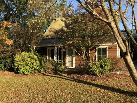 Arcadia - The Barn Cottage & Rosehill Cottage - Click Find 2