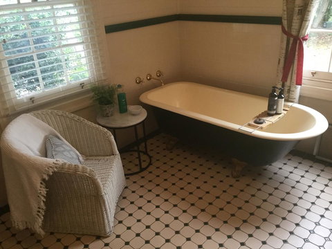 Arcadia - The Barn Cottage & Rosehill Cottage - Click Find 17