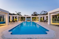 One Mile Mansion - Private Coastal Retreat FREE FAMILY ADVENTURE PASS
