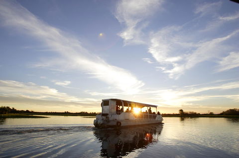 Mercure Kakadu Crocodile - Lawyer Find 32
