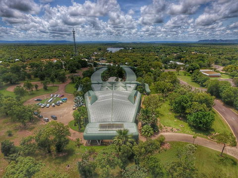 Mercure Kakadu Crocodile - Lawyer Find 2