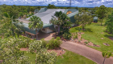 Mercure Kakadu Crocodile - Lawyer Find 6