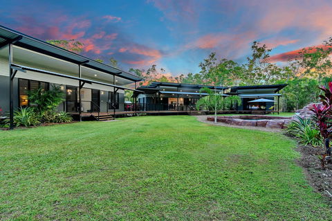 'Tropical Oasis - Darwin NT - DBD 9