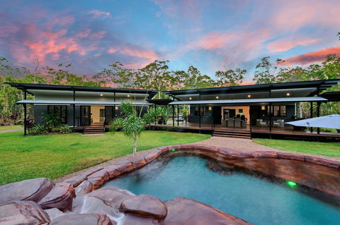 'Tropical Oasis - Darwin NT - DBD 13