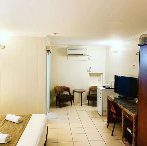 Pine Tree Motel - DBD 34