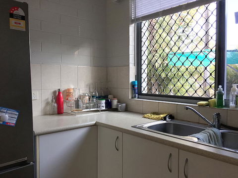 Cozy Room For A Great Stay In Darwin - Excellent Location - Click Find 3