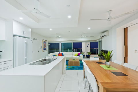 BeachLife Apartments - Click Find 10