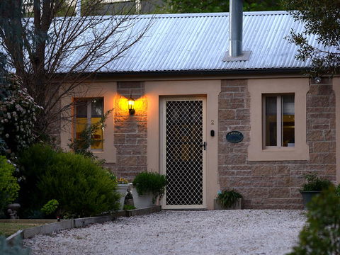 Riesling Trail & Clare Valley Cottages - Bet 4u 4