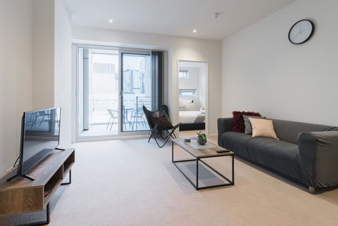 Ther-Rich 2Brm CBD Apartment - Who Is Search 20