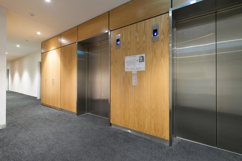 Ther-Rich 2Brm CBD Apartment - Who Is Search 25