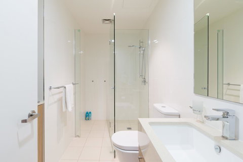 Ther-Rich 2Brm CBD Apartment - Who Is Search 29