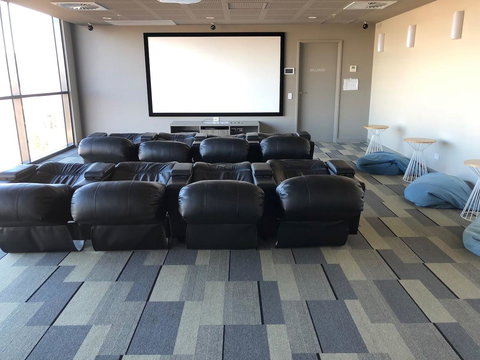 CENTRAL ESCAPE 2 BEDROOM @ ADELAIDE CBD - Who Is Search 19