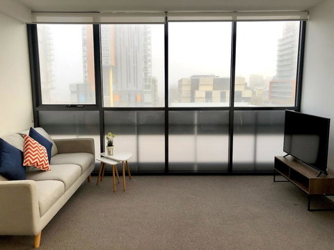 CENTRAL ESCAPE 2 BEDROOM @ ADELAIDE CBD - Who Is Search 5