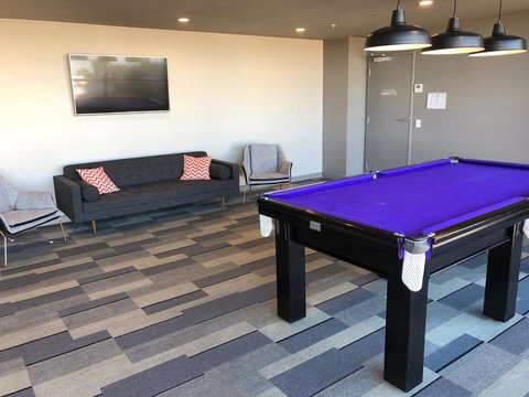 CENTRAL ESCAPE 2 BEDROOM @ ADELAIDE CBD - Who Is Search 18