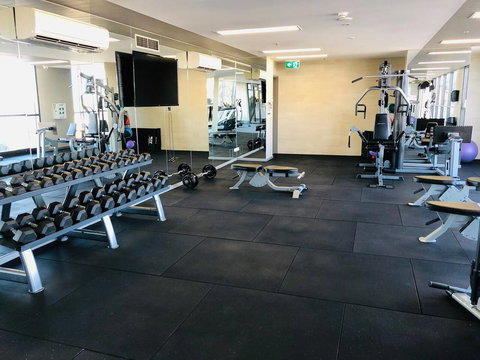 CENTRAL ESCAPE 2 BEDROOM @ ADELAIDE CBD - Who Is Search 16