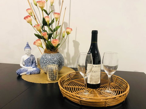 CENTRAL ESCAPE 2 BEDROOM @ ADELAIDE CBD - Who Is Search 0