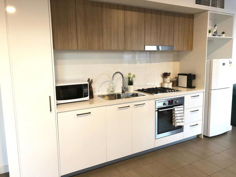 CENTRAL ESCAPE 2 BEDROOM @ ADELAIDE CBD - Who Is Search 7