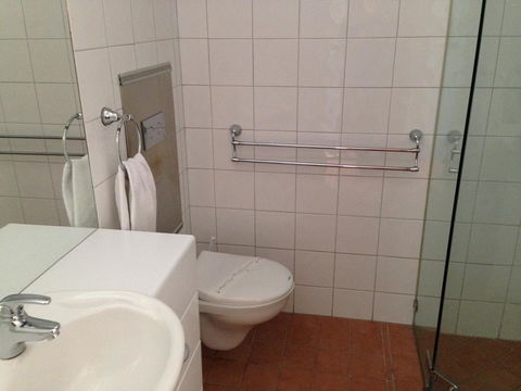 Berri Hotel - DBD 23