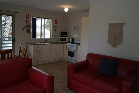 Ardrossan Caravan Park - DBD 11