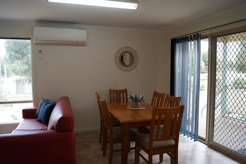 Ardrossan Caravan Park - DBD 12