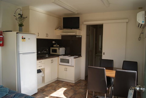 Ardrossan Caravan Park - DBD 17