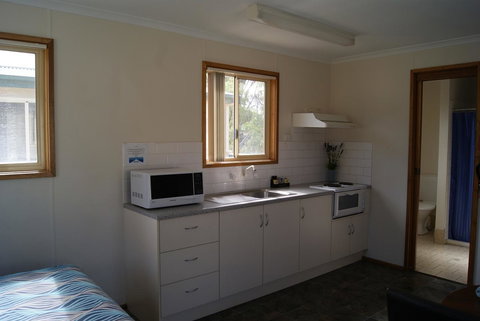 Ardrossan Caravan Park - DBD 6