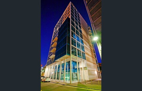 Stylish And Comfortable, Views Over Gouger St! - Who Is Search 21