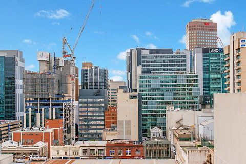 Stylish And Comfortable, Views Over Gouger St! - Who Is Search 4