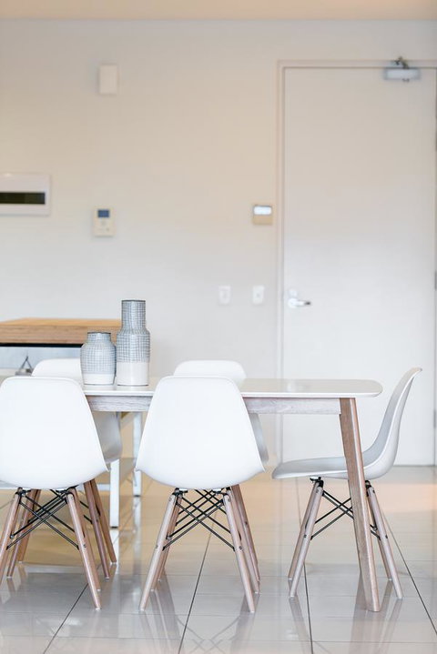 Stylish And Comfortable, Views Over Gouger St! - Who Is Search 18