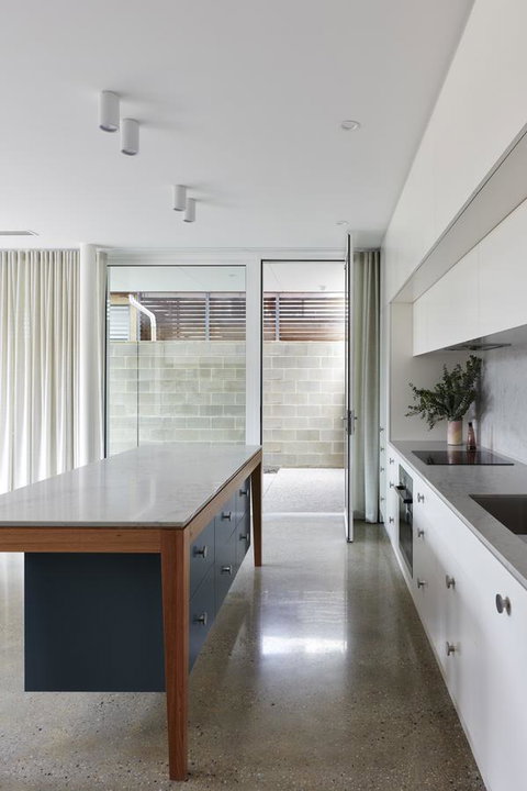 Swainson On Castle - Bet 4u 7