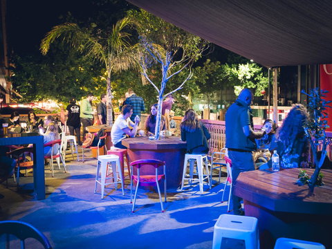 Blue Galah International Backpackers Hostel - Who Is Search 11