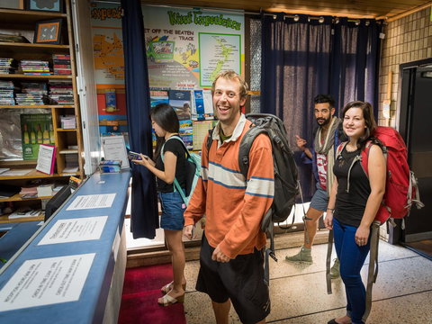 Blue Galah International Backpackers Hostel - Who Is Search 17